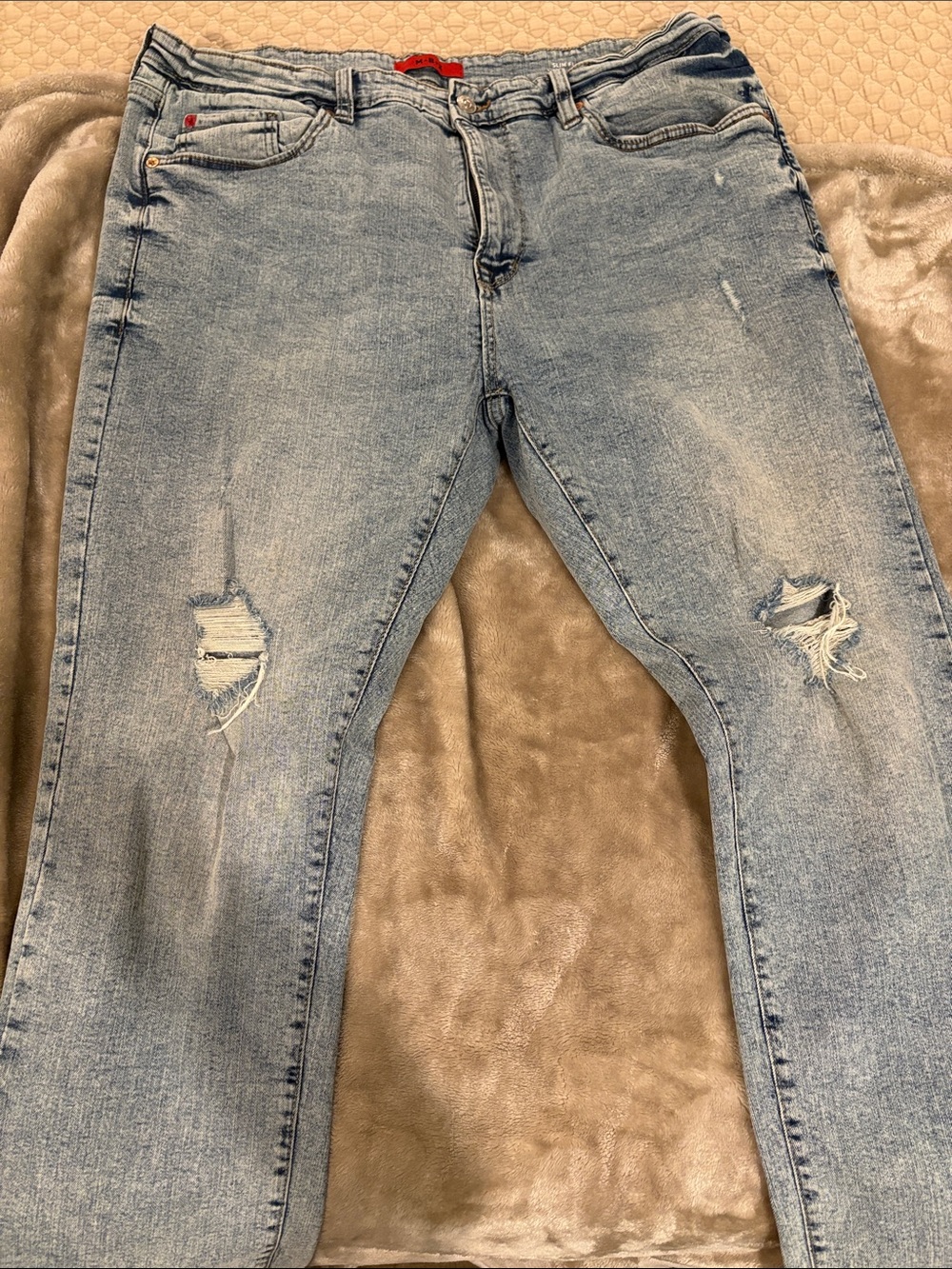 M•B•X Men’s Relaxed Jeans in Light Blue